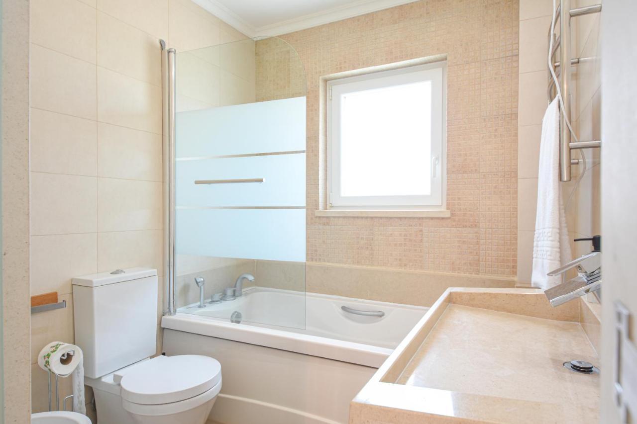 Aroeira Villa With Heated Pool By Golf Course, Beach And Lisbon 외부 사진