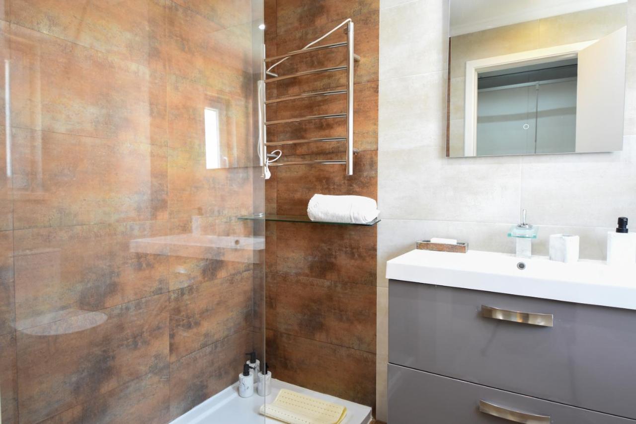 Aroeira Villa With Heated Pool By Golf Course, Beach And Lisbon 외부 사진