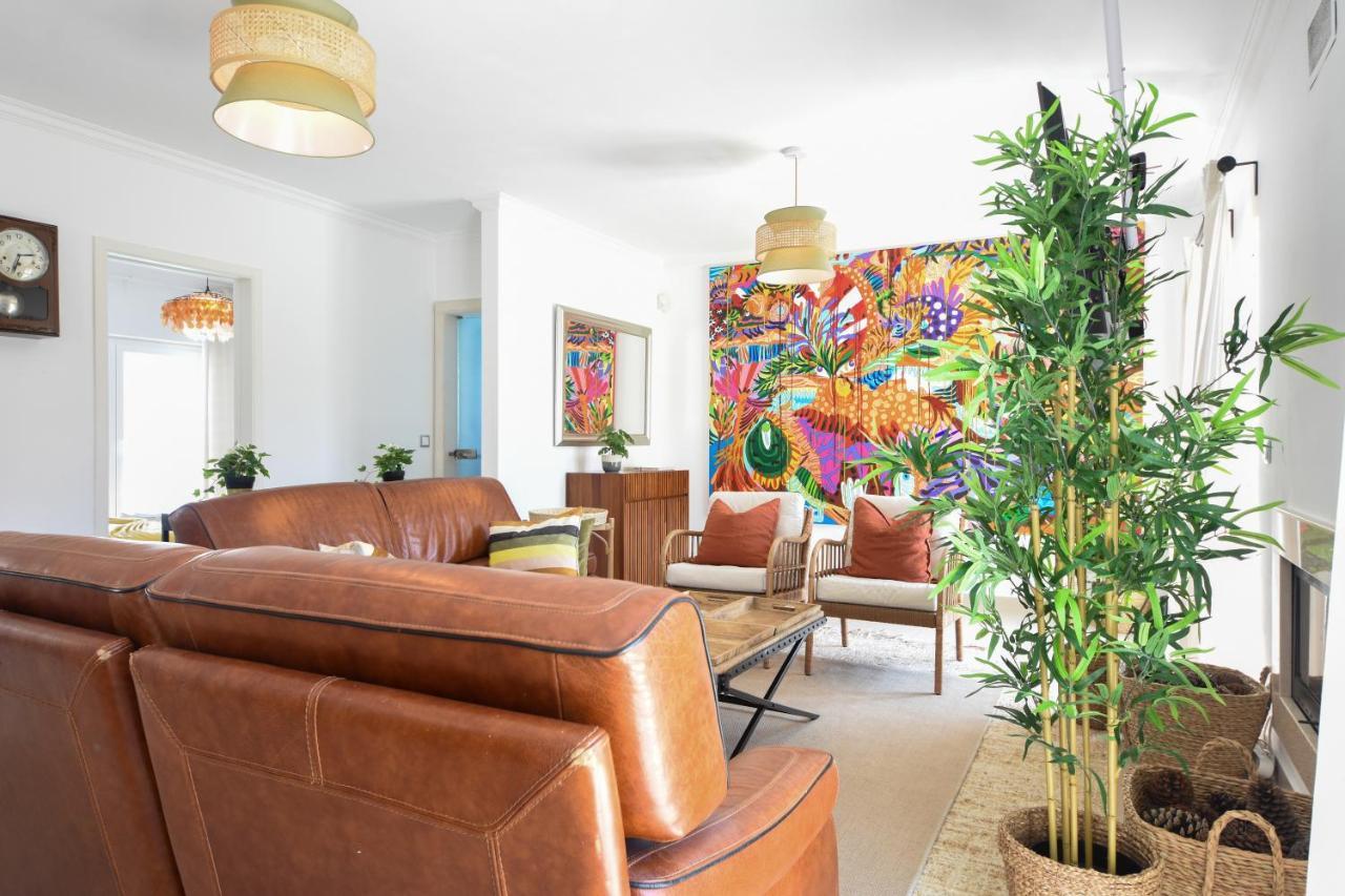 Aroeira Villa With Heated Pool By Golf Course, Beach And Lisbon 외부 사진