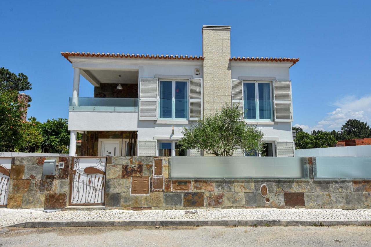 Aroeira Villa With Heated Pool By Golf Course, Beach And Lisbon 외부 사진