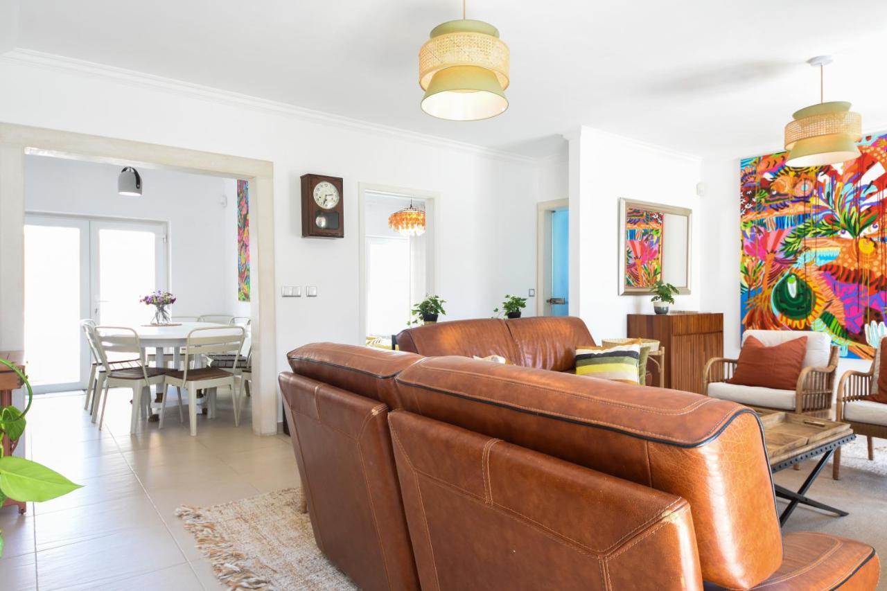 Aroeira Villa With Heated Pool By Golf Course, Beach And Lisbon 외부 사진