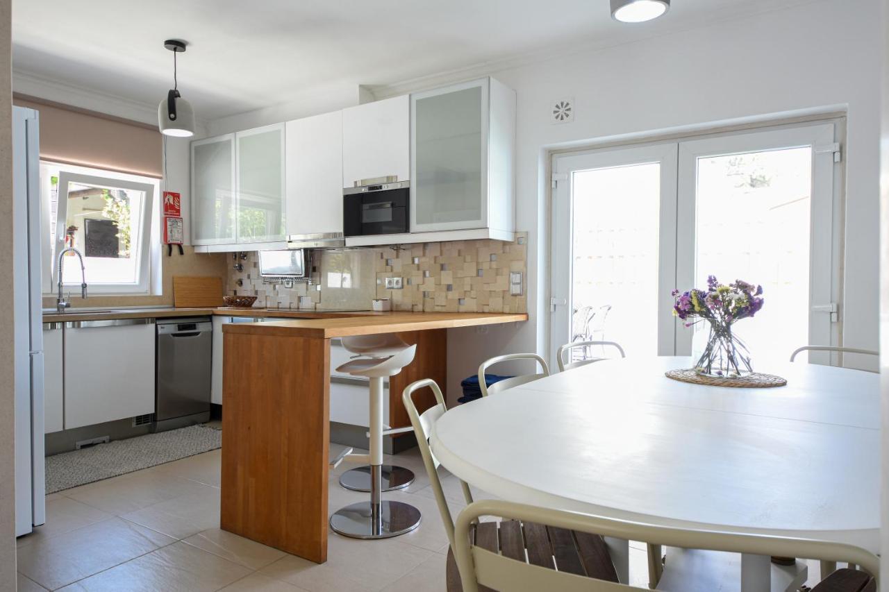 Aroeira Villa With Heated Pool By Golf Course, Beach And Lisbon 외부 사진